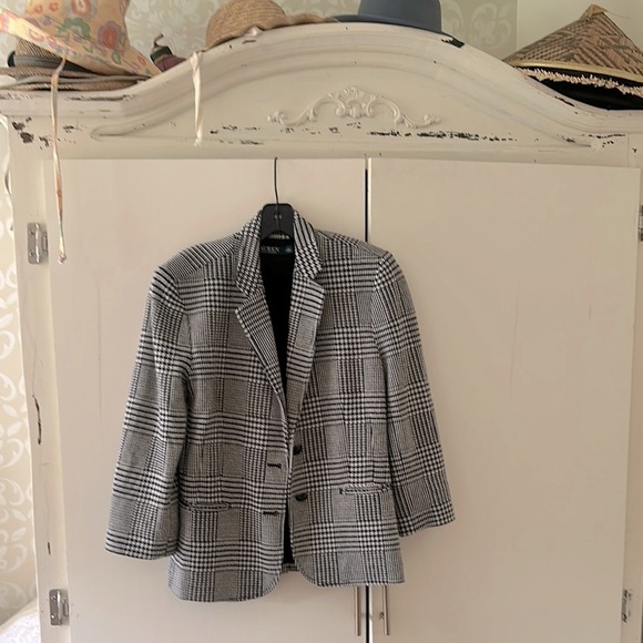 Ralph Lauren - Picture 1 of 6